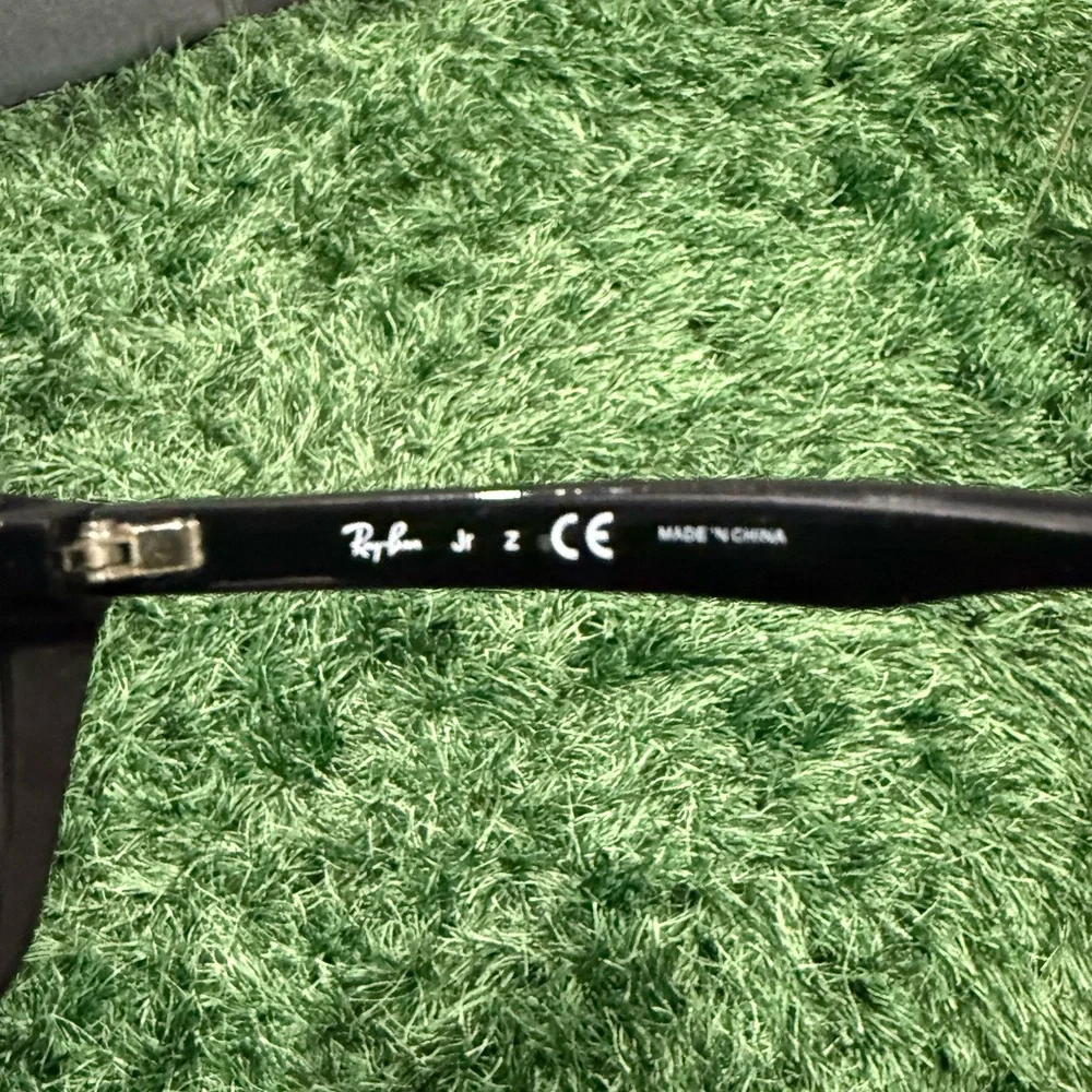Ray-Ban Classic Black Eyewear